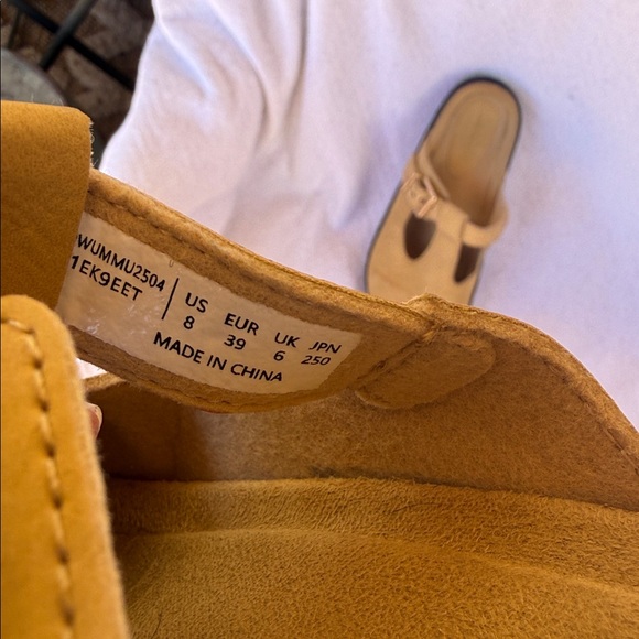 Women’s 8 Dream Pairs Apricot Tan Slip-On Mule Clog Gold Buckle Faux Suede - Picture 4 of 10